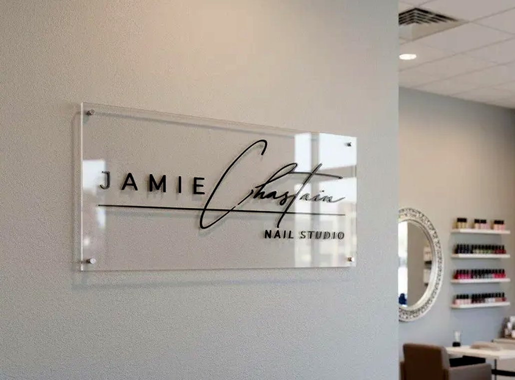 Acrylic sign company in UAE with premium indoor signage display